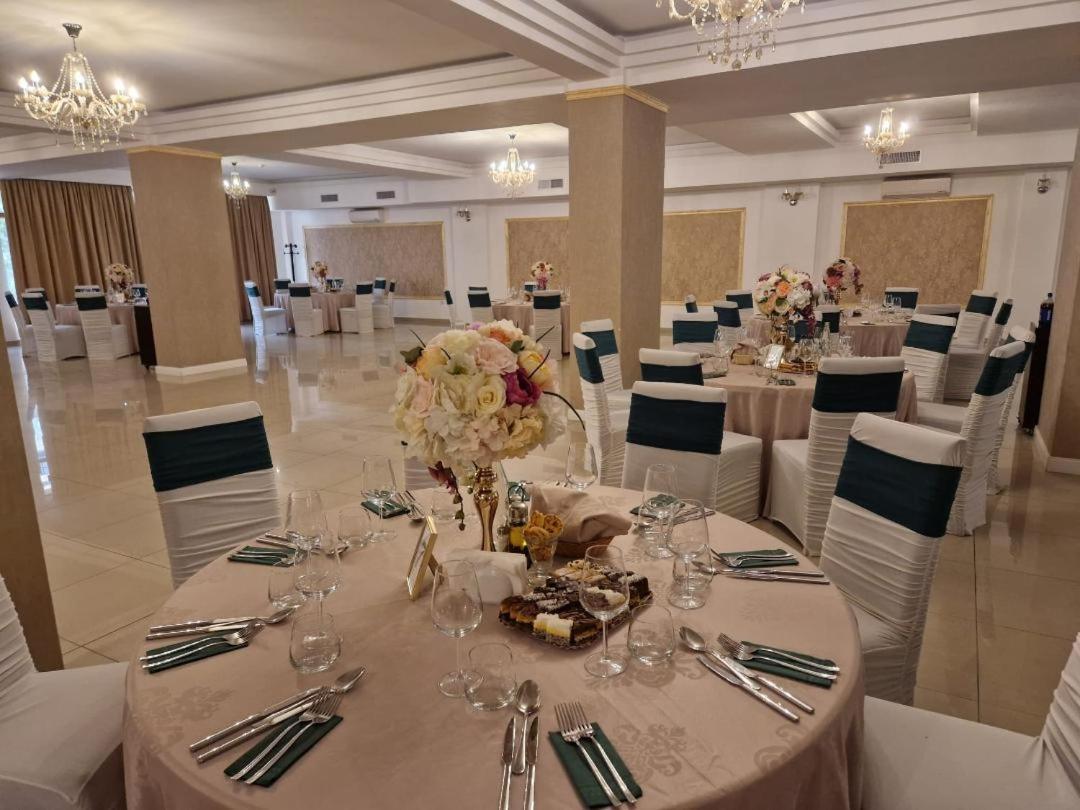 Hotel Rao Cluj-Napoca Luaran gambar