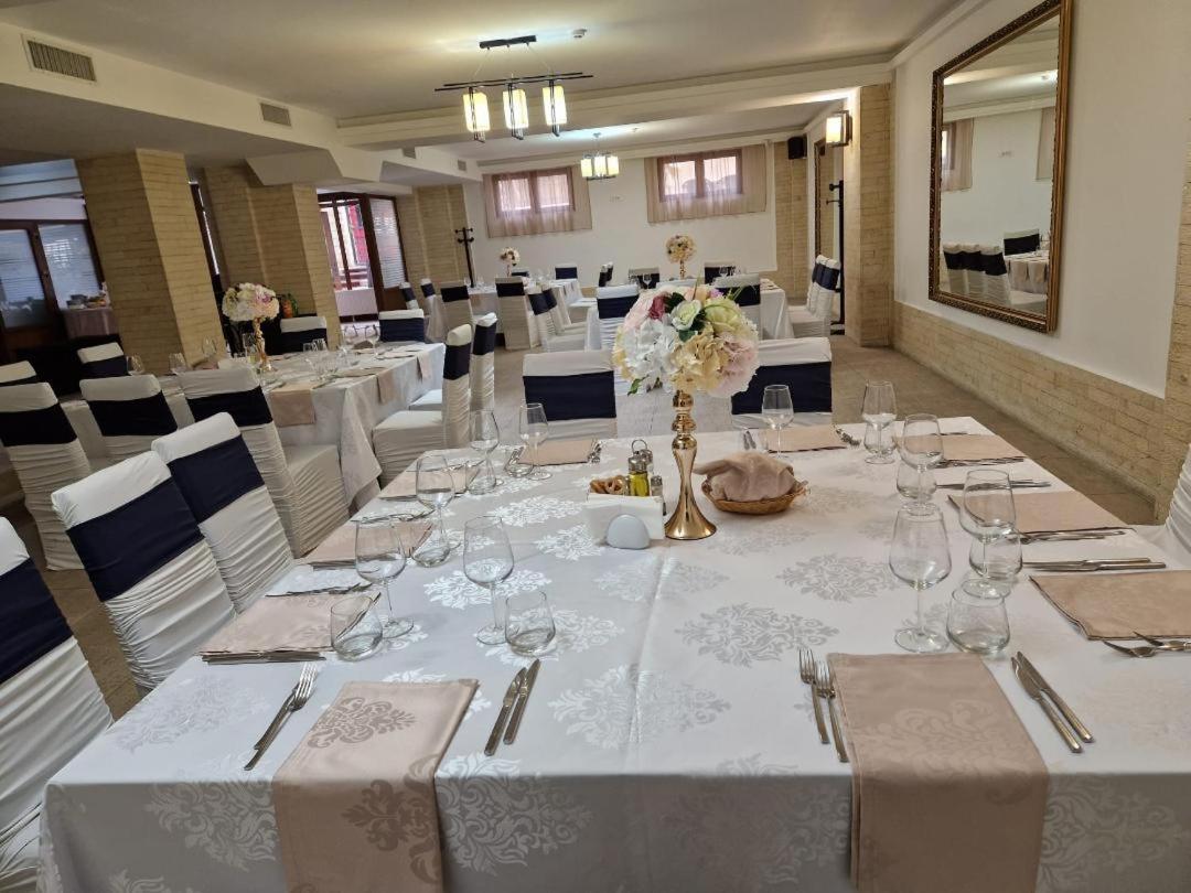 Hotel Rao Cluj-Napoca Luaran gambar